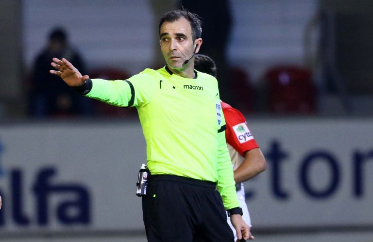 ΚΥΠΕΛΛΟ: Ο Βασίλης στο ΑΠΟΕΛ-Ομόνοια