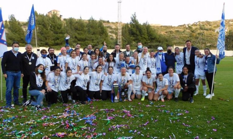 Απονομή στις Apollon Ladies