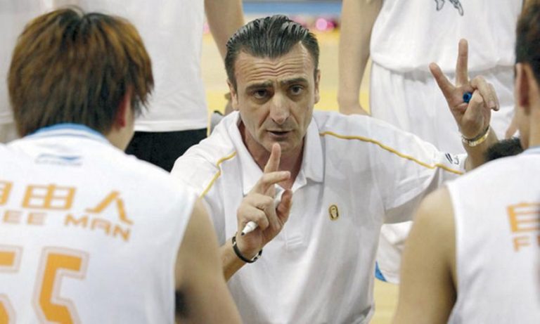 ΡΑΤΖΑ: Ο πιο ακριβοπληρωμένος προπονητής εκτός ΝΒΑ!