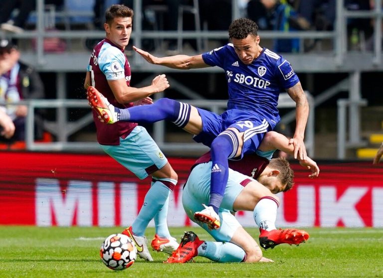 PREMIER LEAGUE: Έμεινε όρθια η Λιντς!