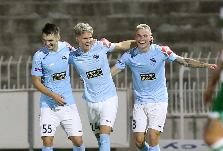 Με υπογραφή Βαλακάρι!