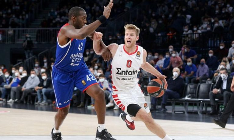 Παραδόθηκε στο τέλος στην Εφές ο Ολυμπιακός!