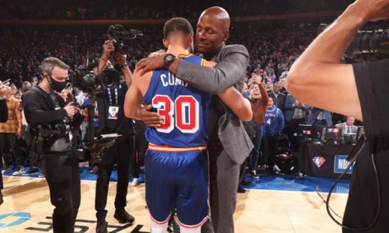 Βασιλιάς των τριπόντων ο Κάρι, ξεπέρασε τον Ρέι Άλεν και έγραψε ιστορία!