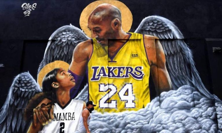 Δυο χρόνια χωρίς τον Κόμπι και ο… κόμπος δεν λέει να φύγει