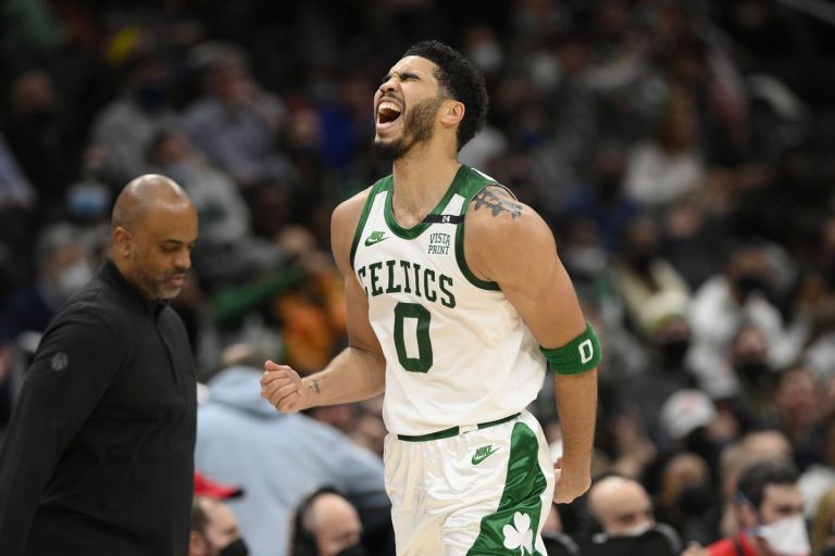 Οι Σέλτικς συνέτριψαν τους Γουόριορς, ανησυχία για Κάρι