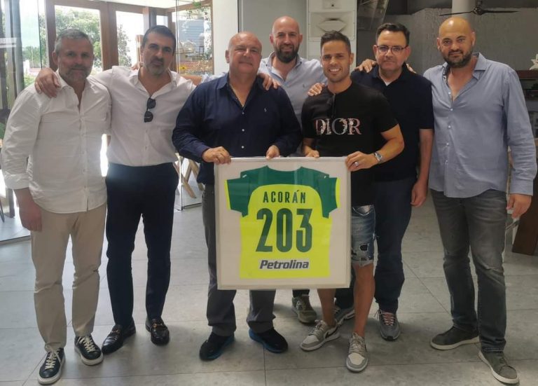 Το αντίο της ΑΕΚ στον Ακοράν