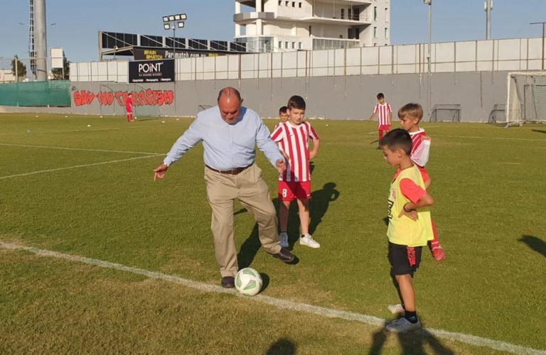 Ο Μιχαηλίδης έκανε τα εγκαίνια και έπαιξε και μπάλα!