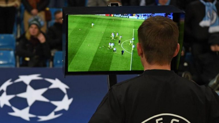 Mε VAR τα προκριματικά του Champions League