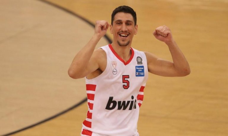 Τι Κάρι, τι… Λάρι: Με καυτό Γιαννούλη ο Ολυμπιακός άλωσε τη Βαρκελώνη!