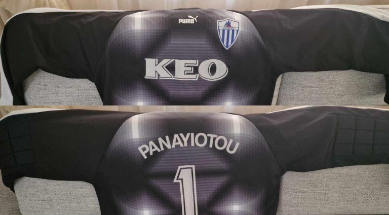 Η φανέλα του Νίκου Παναγιώτου στην εκπομπή ΔΩΣΕ ΠΑΣΑ για το Αντώνης Παπαδόπουλος!